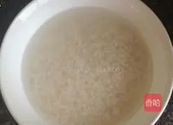 Illustration of how to make fish skin porridge 1