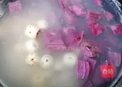 Illustration of how to make purple sweet potato and white fungus porridge 8