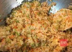 Illustration of how to make grilled double cheese rice balls 3