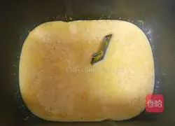 Illustration of how to make pumpkin and red date cake 7