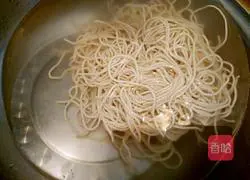 Illustration of how to make sesame cold noodles 4