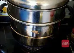 Illustration of making scallion, oil, pepper and salt rolls 21