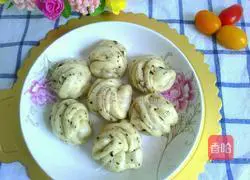 Illustration of how to make pepper leaf rolls 12