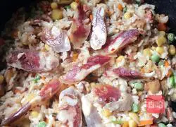 Illustration of how to make braised rice with sausages and assorted vegetables 7