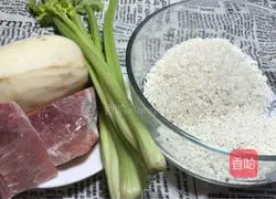 Illustration of how to make celery and lotus root lean meat porridge 1