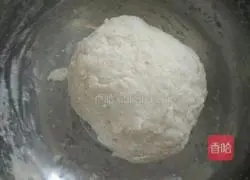 Illustration of how to make two-color flower rolls 6