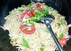 Illustration of how to make black pepper pasta 6