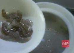Illustration of how to make mushroom and shrimp porridge 5