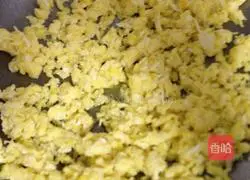 Illustration of how to make a leek box 5