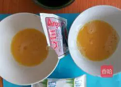 Illustration of how to make two-color hair cake 1