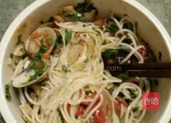 Illustration of making rice noodles 8