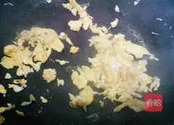 Illustration of how to make leek boxes 10