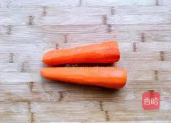 Illustration of how to make butterfly flower rolls 1