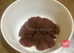 Illustration of how to make bean paste rolls 9