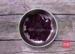 Illustration of how to make purple sweet potato cake 1