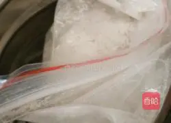 Illustration of how to make spleen and stomach rice cereal 1