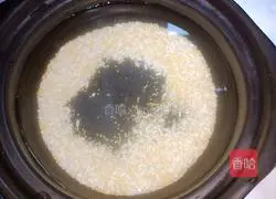 Illustration of how to make millet glutinous rice porridge 4