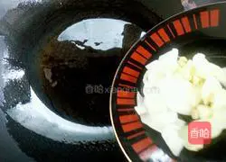 Illustration of how to make braised noodles 12