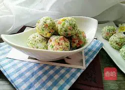 Illustration of how to make broccoli cheese rice balls 13