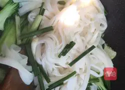 Illustration of stir-fried rice noodles 6