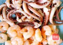 Spanish seafood risotto recipe 3