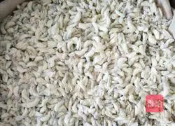 Sophora flower braised rice recipe illustration 3