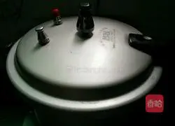 Illustration of how to make sago and mung bean porridge 5