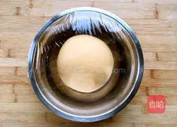 Illustration of how to make carrot flower rolls 7