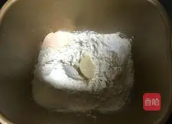 Illustration of how to make ham and green onion rolls 2