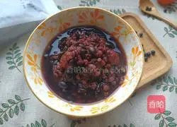 Illustration of how to make black bean and multigrain porridge 7