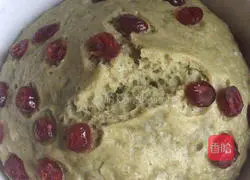 Cranberry Matcha Hair Cake Recipe Illustration 6