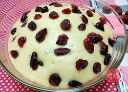 Illustration of how to make cranberry egg cake 10