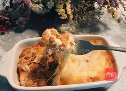 Illustration of how to make tomato, beef and cheese baked rice 9