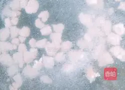 Preserved egg and lean meat porridge (first method) illustration 5