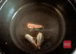 Illustration of how to make shrimp porridge 5