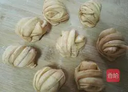 Carrot puree Illustration of how to make salt and pepper rolls 10