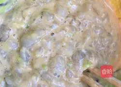 Illustration of how to make shrimp burger 4