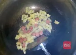 Illustration of how to make claypot rice 3