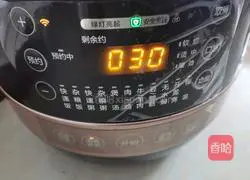 Illustration of how to make longan, red dates and Laba porridge 5