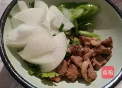 Illustration of how to make fried rice noodles 4