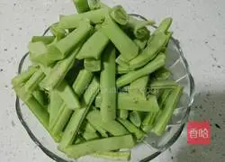 Authentic Illustration of how to make braised lentil noodles in Old Beijing 3