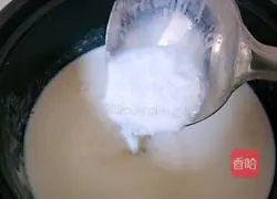 Illustration of how to make cereal milk rice porridge 7