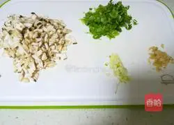 Mushroom and beef pimple soup baby food supplement nutrition recipe recipe illustration 3