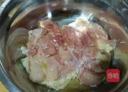 Spicy Illustration of how to make chicken drumstick burger 1