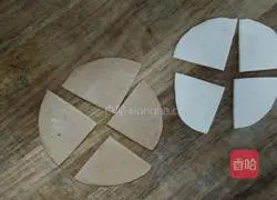 Illustration of how to make petals and flower rolls 4