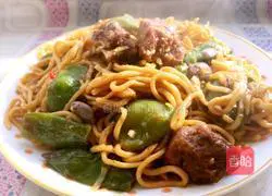 Illustration of how to make braised noodles with lentil short ribs 6