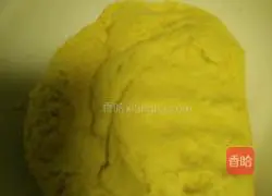 Illustration of how to make pumpkin hair cake 3