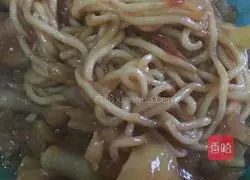 Illustration of how to make braised beans and noodles 15