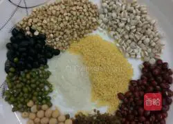 Illustration of how to make healthy multi-grain porridge 1