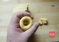 Illustration of how to make Xiaowotou 3